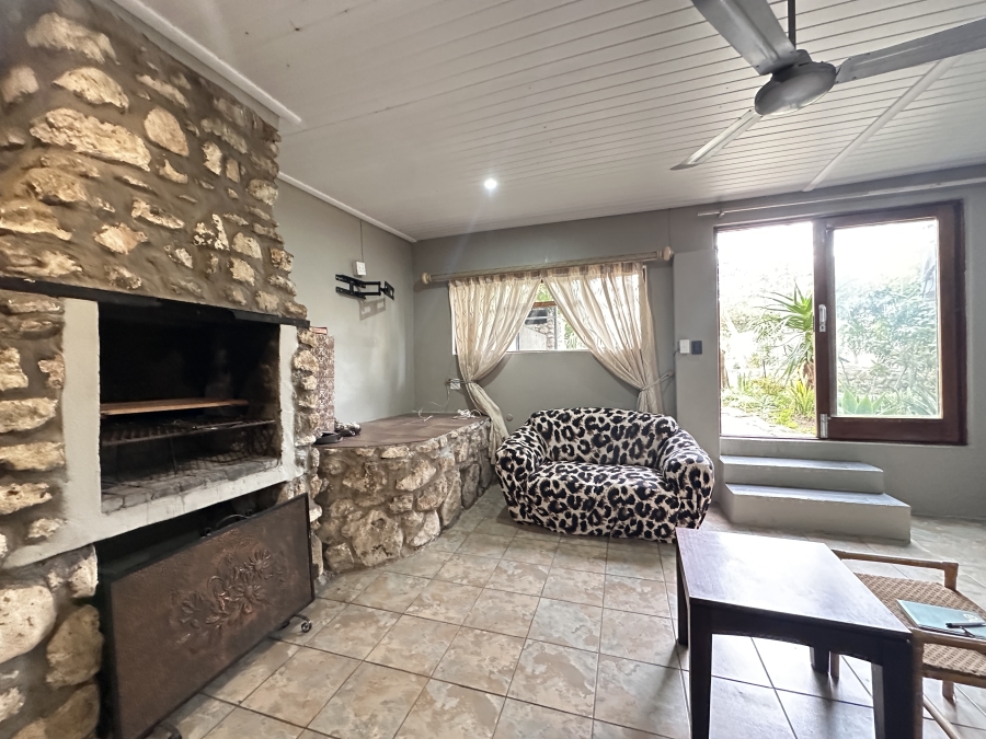 2 Bedroom Property for Sale in Stilbaai Oos Western Cape